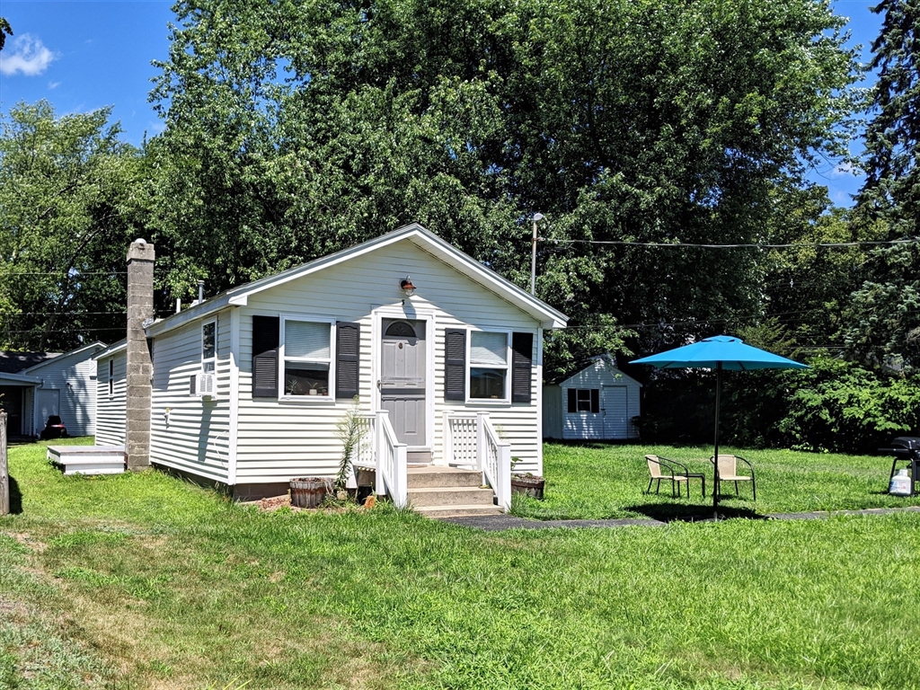 3 Park Dr, Littleton, Massachusetts, 2 Bedrooms Bedrooms, 4 Rooms Rooms,1 BathroomBathrooms,Residential Lease,For Rent,Park Dr,73510737