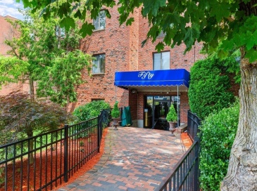 50 Water St, Medford, Massachusetts, 1 Bedroom Bedrooms, 3 Rooms Rooms,1 BathroomBathrooms,Residential,For Sale,Water St,73457260 50 Water St, Medford, Massachusetts, 1 Bedroom Bedrooms, 3 Rooms Rooms,1 BathroomBathrooms,Residential,For Sale,Water St,73457260