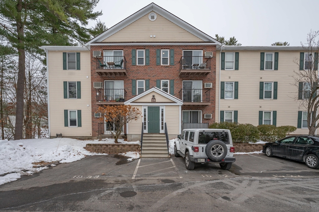 19 Kimberly Drive, Merrimack, New Hampshire, 2 Bedrooms Bedrooms, 4 Rooms Rooms,1 BathroomBathrooms,Residential Lease,For Rent,Kimberly Drive,73461769