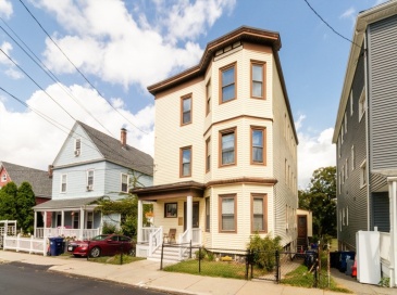 46 Houghton, Boston, Massachusetts, 2 Bedrooms Bedrooms, 5 Rooms Rooms,1 BathroomBathrooms,Residential Lease,For Rent,Houghton,73446146