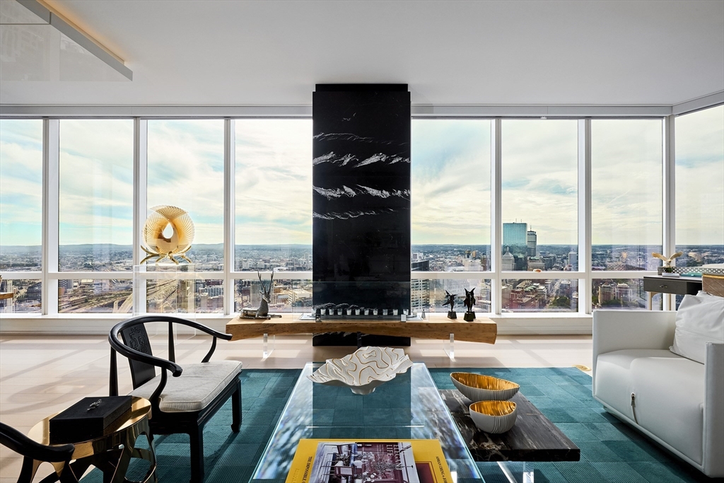 1 Franklin St, Boston, Massachusetts, 3 Bedrooms Bedrooms, 5 Rooms Rooms,3.5 BathroomsBathrooms,Residential Lease,For Rent,Franklin St,73438278