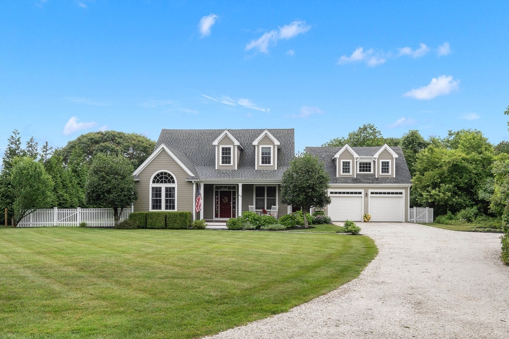 42 Deacon Vincent Way, Edgartown, Massachusetts, 3 Bedrooms Bedrooms, 8 Rooms Rooms,3 BathroomsBathrooms,Residential,For Sale,Deacon Vincent Way,73494390