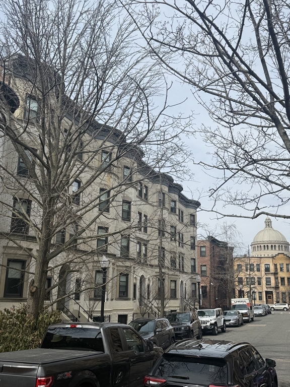11 Blackwood, Boston, Massachusetts, 2 Bedrooms Bedrooms, 5 Rooms Rooms,1 BathroomBathrooms,Residential Lease,For Rent,Blackwood,73490927