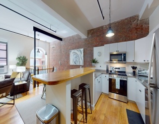 19 Stanhope Street, Boston, Massachusetts, 2 Bedrooms Bedrooms, 7 Rooms Rooms,2 BathroomsBathrooms,Residential Lease,For Rent,Stanhope Street,73510813