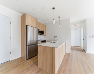 1035 Commonwealth Ave, Boston, Massachusetts, 2 Bedrooms Bedrooms, 3 Rooms Rooms,1 BathroomBathrooms,Residential Lease,For Rent,Commonwealth Ave,73510815
