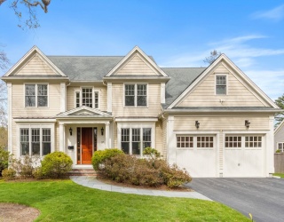 37 Wall Street, Wellesley, Massachusetts, 4 Bedrooms Bedrooms, 10 Rooms Rooms,5 BathroomsBathrooms,Residential,For Sale,Wall Street,73510863