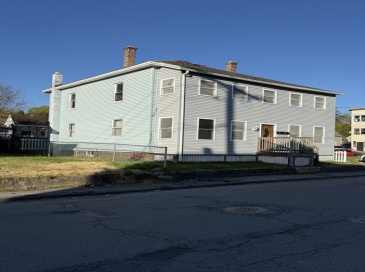 91 Falulah St, Fitchburg, Massachusetts, 6 Bedrooms Bedrooms, 10 Rooms Rooms,2 BathroomsBathrooms,Residential Income,For Sale,Falulah St,73510884