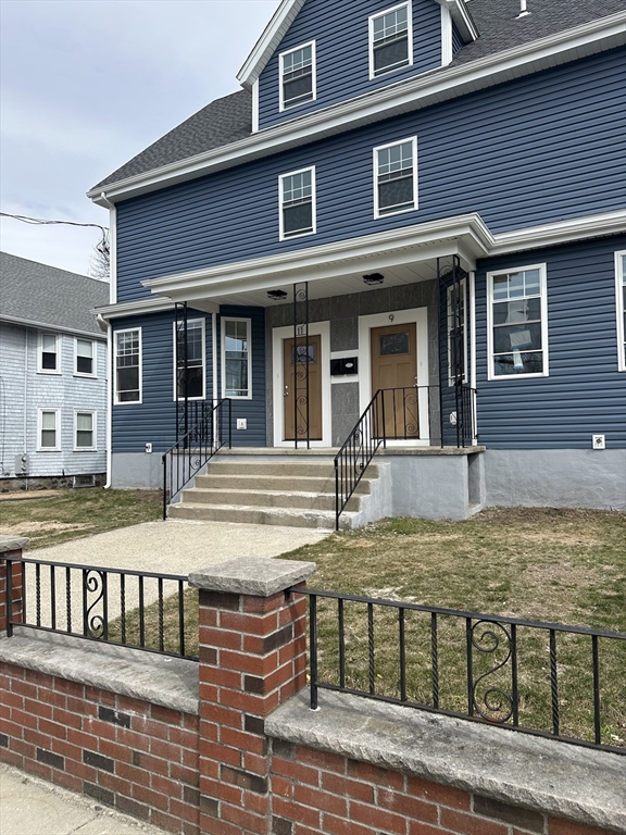 11 Logan Ave, Medford, Massachusetts, 5 Bedrooms Bedrooms, 7 Rooms Rooms,4.5 BathroomsBathrooms,Residential Lease,For Rent,Logan Ave,73510923
