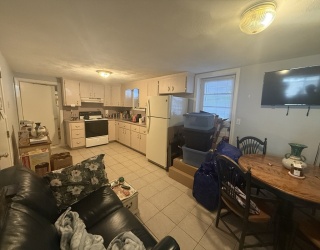 76 Ambrose, Revere, Massachusetts, 1 Bedroom Bedrooms, 2 Rooms Rooms,1 BathroomBathrooms,Residential Lease,For Rent,Ambrose,73510788