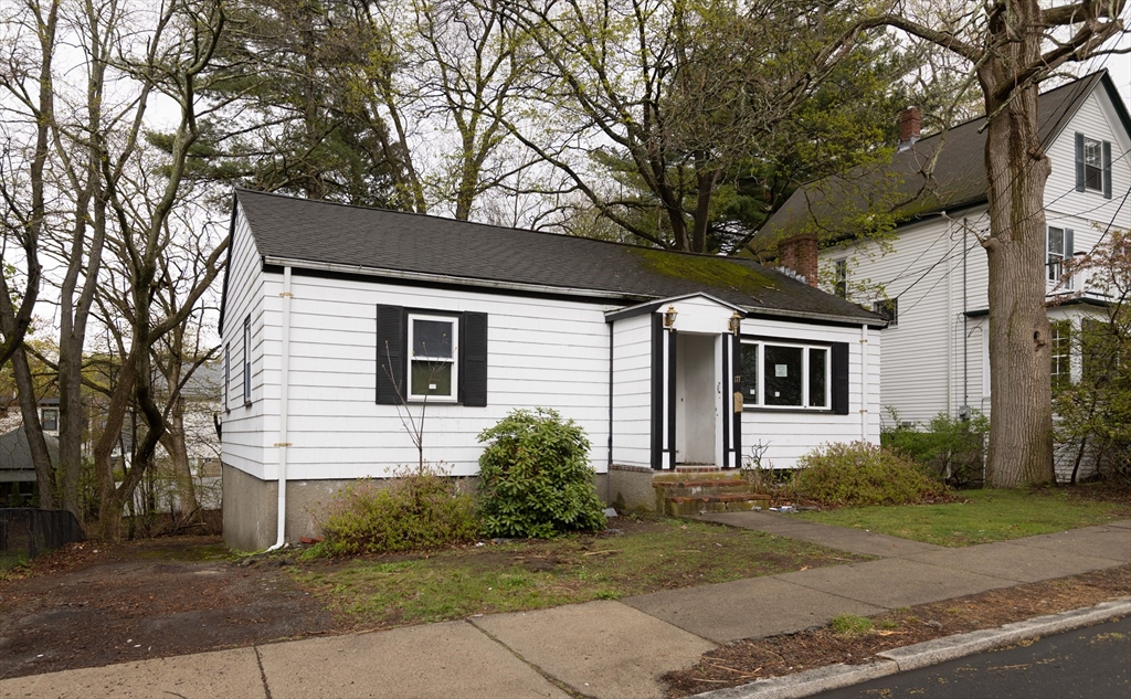 177 Perham St, Boston, Massachusetts, 2 Bedrooms Bedrooms, 5 Rooms Rooms,1 BathroomBathrooms,Residential,For Sale,Perham St,73510807