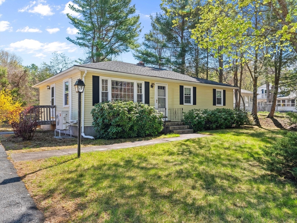 108 Beth Ave, Leominster, Massachusetts, 3 Bedrooms Bedrooms, 5 Rooms Rooms,1 BathroomBathrooms,Residential,For Sale,Beth Ave,73510801