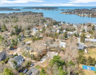4 Quail Hill Rd, Bourne, Massachusetts, 3 Bedrooms Bedrooms, 5 Rooms Rooms,2 BathroomsBathrooms,Residential,For Sale,Quail Hill Rd,73510824