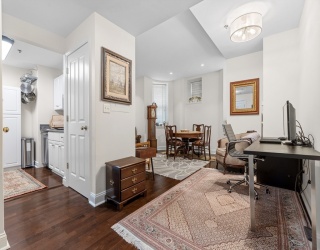 10 Charlesgate E, Boston, Massachusetts, 1 Bedroom Bedrooms, 3 Rooms Rooms,1 BathroomBathrooms,Residential,For Sale,Charlesgate E,73510866