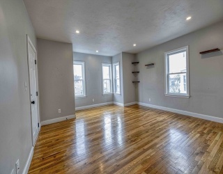 1221 South Main Street, Fall River, Massachusetts, 3 Bedrooms Bedrooms, 5 Rooms Rooms,1 BathroomBathrooms,Residential Lease,For Rent,South Main Street,73511023