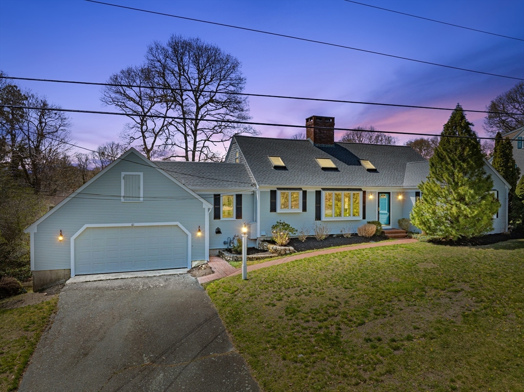 61 Linda Ln, Barnstable, Massachusetts, 4 Bedrooms Bedrooms, 8 Rooms Rooms,2 BathroomsBathrooms,Residential,For Sale,Linda Ln,73510882