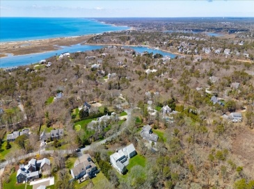 60 Harbor Hill Rd, Chatham, Massachusetts, 4 Bedrooms Bedrooms, 10 Rooms Rooms,3.5 BathroomsBathrooms,Residential,For Sale,Harbor Hill Rd,73511079