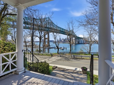 70 Commandants Way, Chelsea, Massachusetts, 2 Bedrooms Bedrooms, 5 Rooms Rooms,2.5 BathroomsBathrooms,Residential Lease,For Rent,Commandants Way,73511094