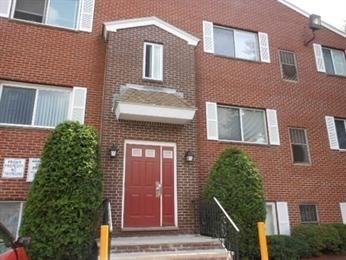 35 Prospect, Woburn, Massachusetts, 1 Bedroom Bedrooms, 3 Rooms Rooms,1 BathroomBathrooms,Residential Lease,For Rent,Prospect,73510939