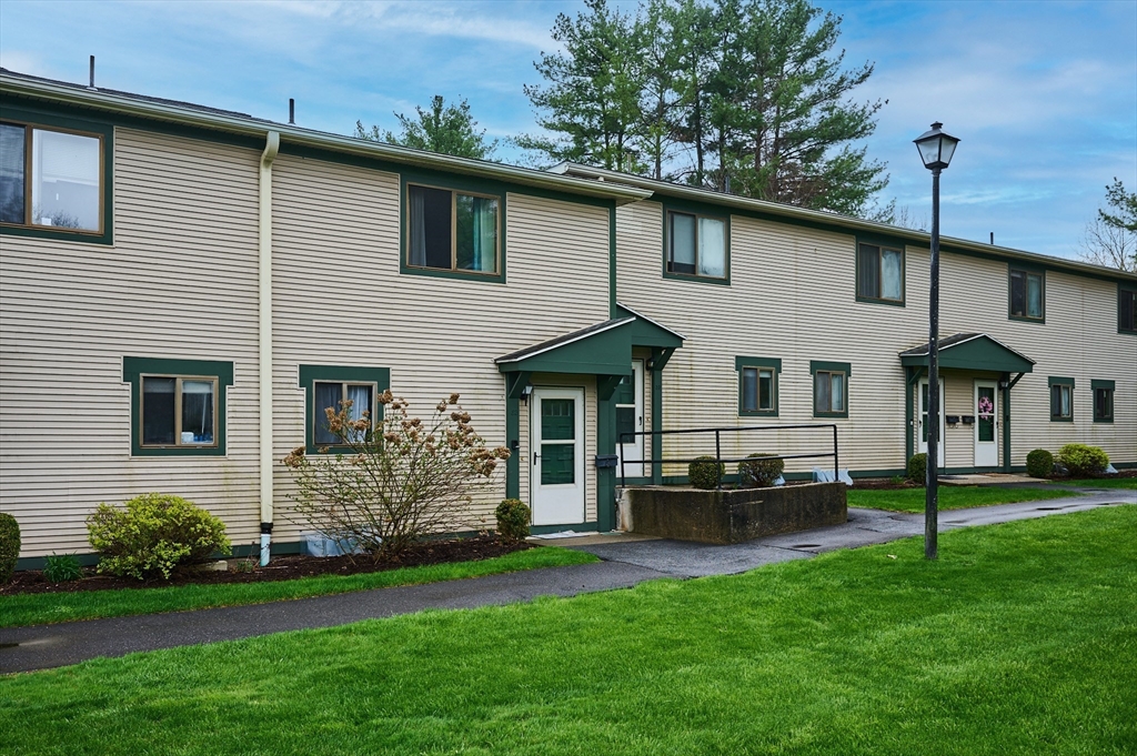170 E Hadley Rd, Amherst, Massachusetts, 2 Bedrooms Bedrooms, 5 Rooms Rooms,1.5 BathroomsBathrooms,Residential,For Sale,E Hadley Rd,73511124