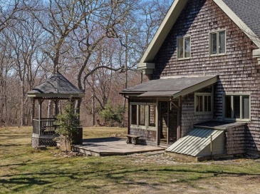 24 Beetle Swamp Rd, Edgartown, Massachusetts, 3 Bedrooms Bedrooms, 7 Rooms Rooms,2 BathroomsBathrooms,Residential,For Sale,Beetle Swamp Rd,73511131