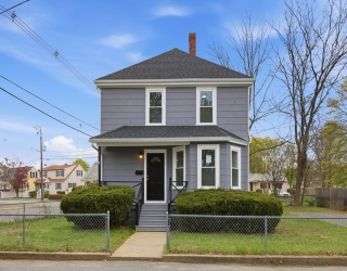 17 Tuckers Ct, Peabody, Massachusetts, 4 Bedrooms Bedrooms, 7 Rooms Rooms,1 BathroomBathrooms,Residential,For Sale,Tuckers Ct,73511128