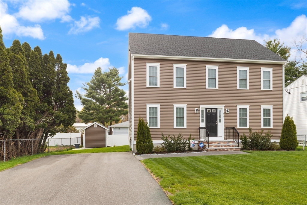 39 Sewell St, Brockton, Massachusetts, 4 Bedrooms Bedrooms, 9 Rooms Rooms,3 BathroomsBathrooms,Residential,For Sale,Sewell St,73510785