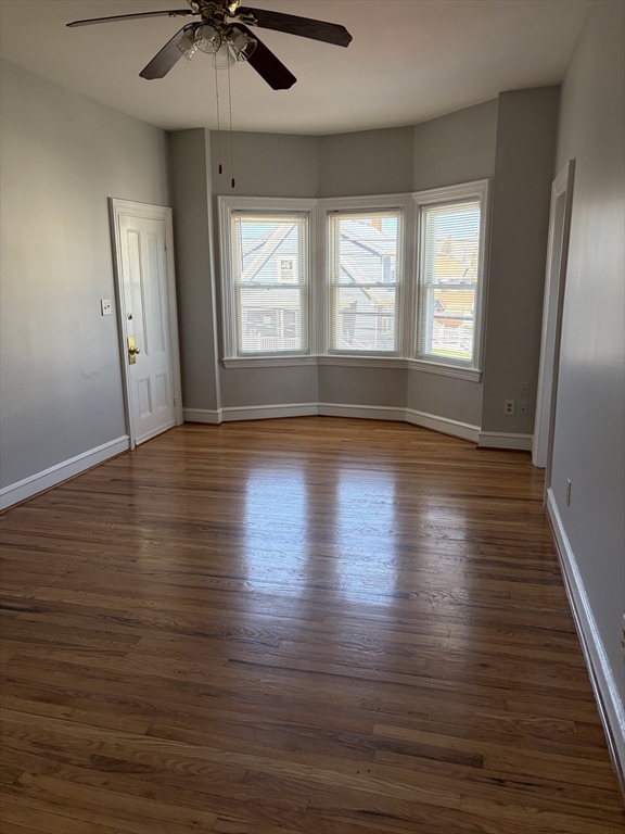 895 Bedford, Fall River, Massachusetts, 2 Bedrooms Bedrooms, 4 Rooms Rooms,1 BathroomBathrooms,Residential Lease,For Rent,Bedford,73511148