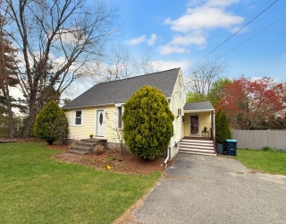 565 Lake St, Shrewsbury, Massachusetts, 5 Bedrooms Bedrooms, 7 Rooms Rooms,2 BathroomsBathrooms,Residential,For Sale,Lake St,73510948