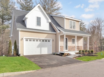 19 Boot Shop Road, Upton, Massachusetts, 2 Bedrooms Bedrooms, 6 Rooms Rooms,2.5 BathroomsBathrooms,Residential,For Sale,Boot Shop Road,73510750