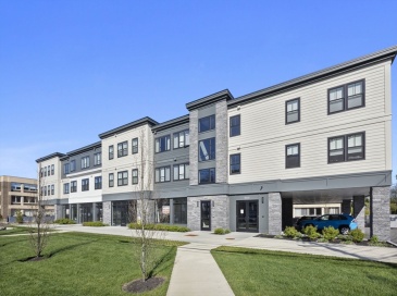 1000 Washington St, Dedham, Massachusetts, 1 Bedroom Bedrooms, 4 Rooms Rooms,1 BathroomBathrooms,Residential,For Sale,Washington St,73511161