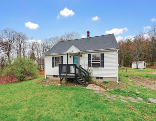 321 Townsend Hill Rd, Townsend, Massachusetts, 3 Bedrooms Bedrooms, 6 Rooms Rooms,1 BathroomBathrooms,Residential,For Sale,Townsend Hill Rd,73510774
