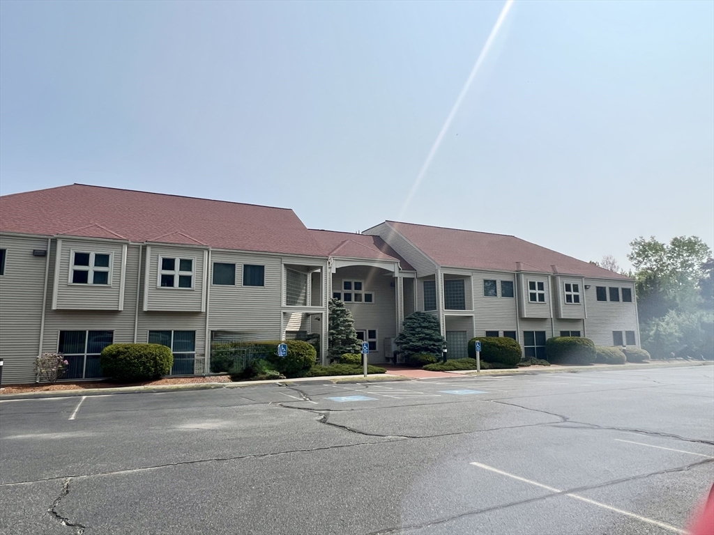 10 River Rd, Uxbridge, Massachusetts, ,Commercial Lease,For Rent,River Rd,73510979