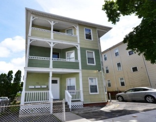 33 1/2 Barclay, Worcester, Massachusetts, 3 Bedrooms Bedrooms, 6 Rooms Rooms,1 BathroomBathrooms,Residential Lease,For Rent,Barclay,73510983