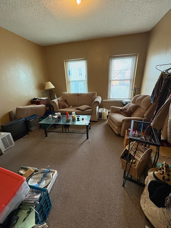 12 Mt Pleasant St, Boston, Massachusetts, 2 Bedrooms Bedrooms, 5 Rooms Rooms,1 BathroomBathrooms,Residential Lease,For Rent,Mt Pleasant St,73489385