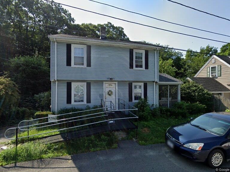 3 Columbia Ter, Dedham, Massachusetts, 3 Bedrooms Bedrooms, 6 Rooms Rooms,1 BathroomBathrooms,Residential,For Sale,Columbia Ter,73510920