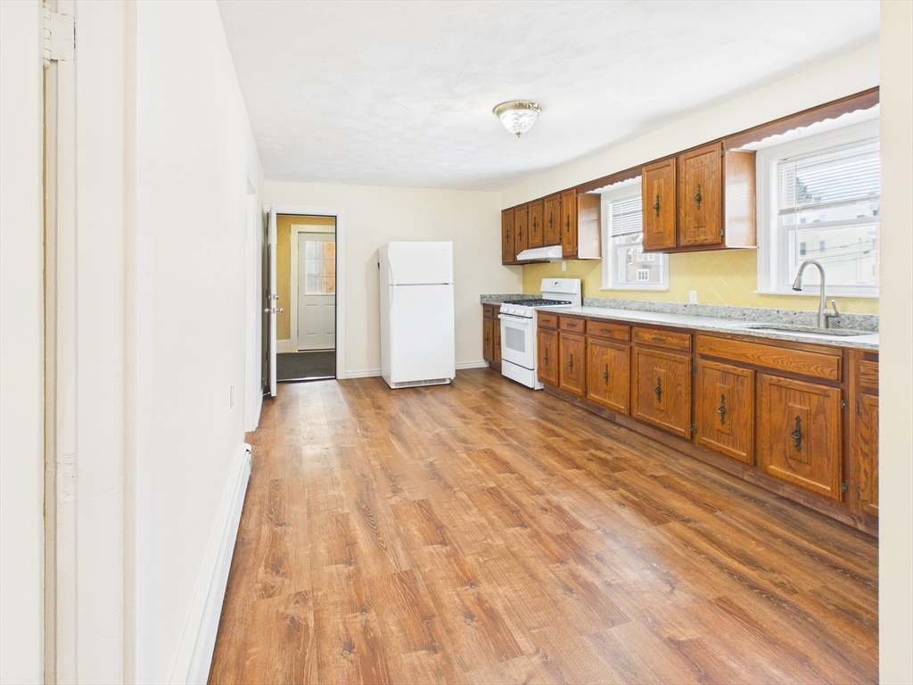 47 Tremont, Norwood, Massachusetts, 1 Bedroom Bedrooms, 5 Rooms Rooms,1 BathroomBathrooms,Residential Lease,For Rent,Tremont,73476776