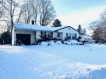 80 Forest St, Middleboro, Massachusetts, 2 Bedrooms Bedrooms, 5 Rooms Rooms,1 BathroomBathrooms,Residential,For Sale,Forest St,73475655