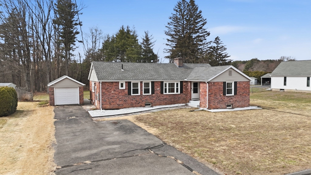 118 Parker Street, East Longmeadow, Massachusetts, 3 Bedrooms Bedrooms, 6 Rooms Rooms,2.5 BathroomsBathrooms,Residential,For Sale,Parker Street,73488834