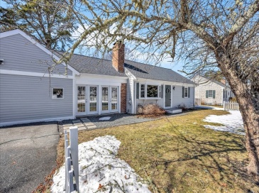 43 Captain Daniel Rd, Yarmouth, Massachusetts, 3 Bedrooms Bedrooms, 6 Rooms Rooms,1 BathroomBathrooms,Residential,For Sale,Captain Daniel Rd,73485767