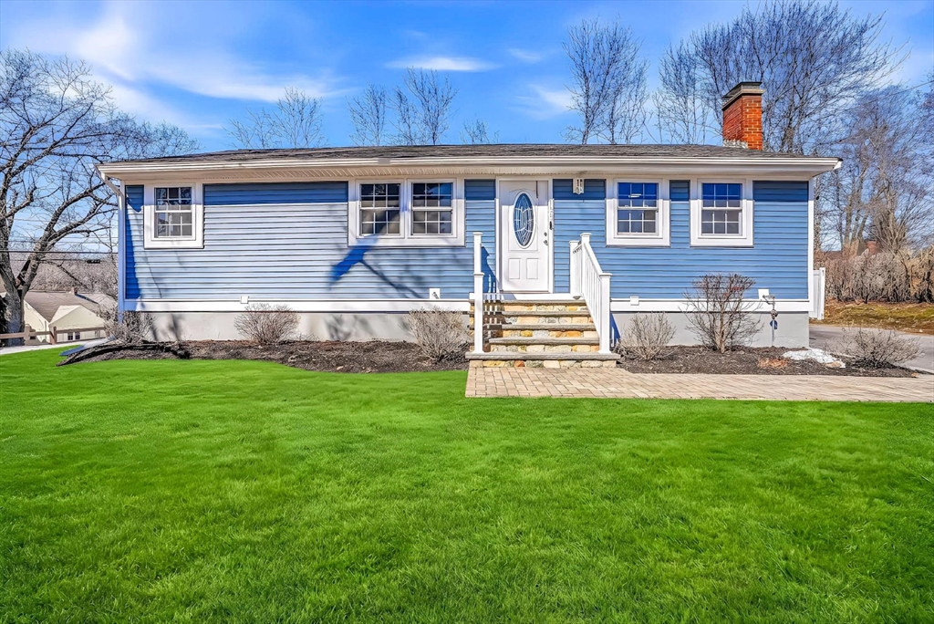 183 Sherwood Dr S, Marlborough, Massachusetts, 3 Bedrooms Bedrooms, 6 Rooms Rooms,2 BathroomsBathrooms,Residential,For Sale,Sherwood Dr S,73484979