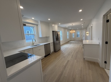 7 Bennett Street, Medford, Massachusetts, 3 Bedrooms Bedrooms, 6 Rooms Rooms,2 BathroomsBathrooms,Residential Lease,For Rent,Bennett Street,73503548