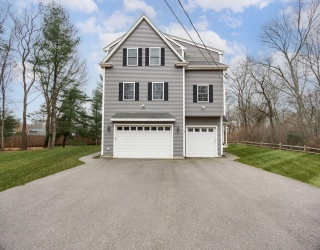 1251 South Main St, Attleboro, Massachusetts, 6 Bedrooms Bedrooms, 14 Rooms Rooms,4 BathroomsBathrooms,Residential Income,For Sale,South Main St,73457479
