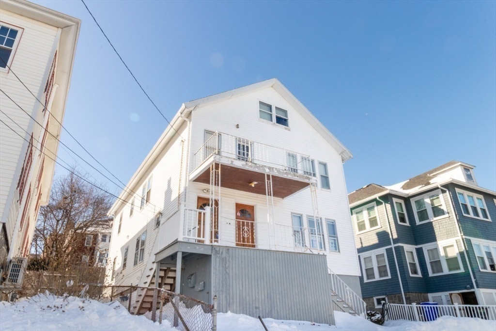 174 Cornell St, Boston, Massachusetts, 6 Bedrooms Bedrooms, 14 Rooms Rooms,3.5 BathroomsBathrooms,Residential Income,For Sale,Cornell St,73478506