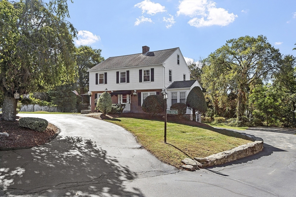 256 Massasoit Rd, Worcester, Massachusetts, 5 Bedrooms Bedrooms, 9 Rooms Rooms,2.5 BathroomsBathrooms,Residential,For Sale,Massasoit Rd,73478760