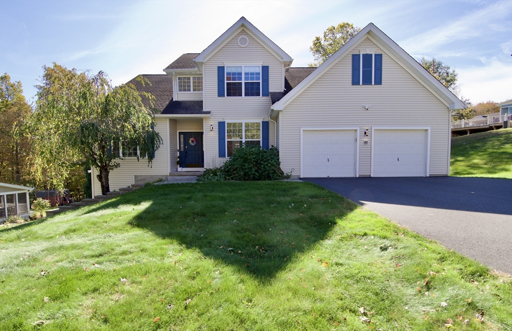 172 Hillandale Blvd, Torrington, Connecticut, 4 Bedrooms Bedrooms, 11 Rooms Rooms,3.5 BathroomsBathrooms,Residential,For Sale,Hillandale Blvd,73468925