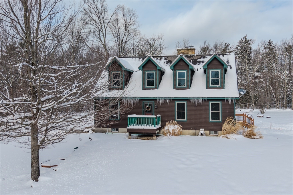 593 Woodmere Rd, Becket, Massachusetts, 3 Bedrooms Bedrooms, 6 Rooms Rooms,2 BathroomsBathrooms,Residential,For Sale,Woodmere Rd,73470183