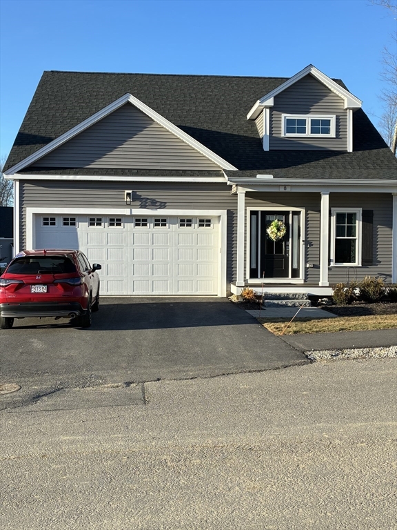 8 Salisbury Hill Blvd, Worcester, Massachusetts, 2 Bedrooms Bedrooms, 7 Rooms Rooms,2.5 BathroomsBathrooms,Residential,For Sale,Salisbury Hill Blvd,73489960
