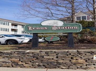 1 Lenox St, Norwood, Massachusetts, 2 Bedrooms Bedrooms, 5 Rooms Rooms,2 BathroomsBathrooms,Residential,For Sale,Lenox St,73492943