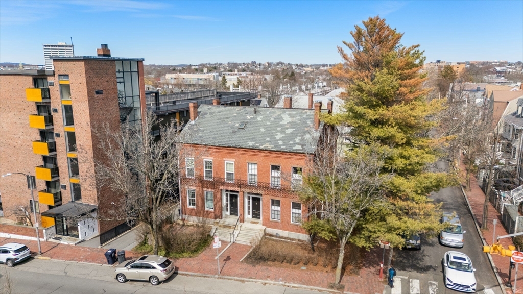 343 Harvard St, Cambridge, Massachusetts, 7 Bedrooms Bedrooms, 20 Rooms Rooms,5 BathroomsBathrooms,Residential Income,For Sale,Harvard St,73500252