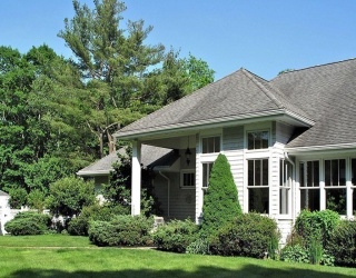 980 Hale Street, Beverly, Massachusetts, 5 Bedrooms Bedrooms, 11 Rooms Rooms,5.5 BathroomsBathrooms,Residential Lease,For Rent,Hale Street,73511247